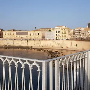 Perla Marina Ortigia , Syracuse Italia